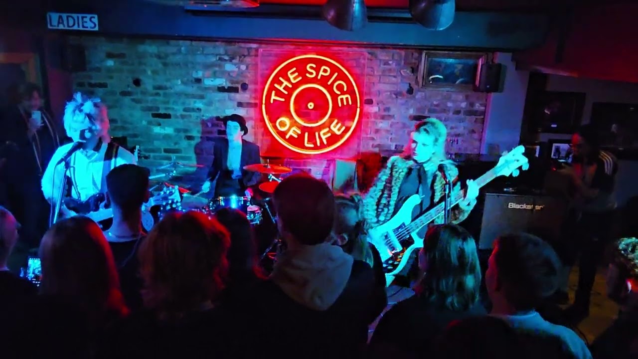 THE MOLOTOVS 'Geraldine' Live @ The Spice Of Life, Soho, London 01/02/24