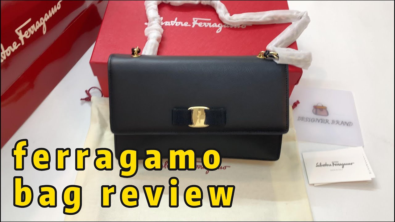 Ferragamo black leather  Bag colse  Beview