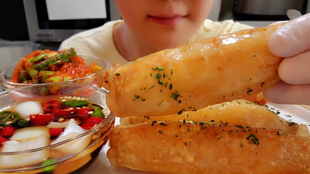 바삭한 대창~(소스는 구매처에서오는 참소스입니당~대창 굽는법은 고정글에 해놓았습니다.)