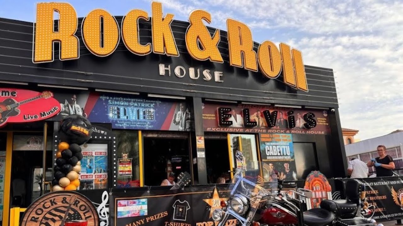 ELVIS and Co live show at ROCK N ROLL HOUSE BENIDORM 