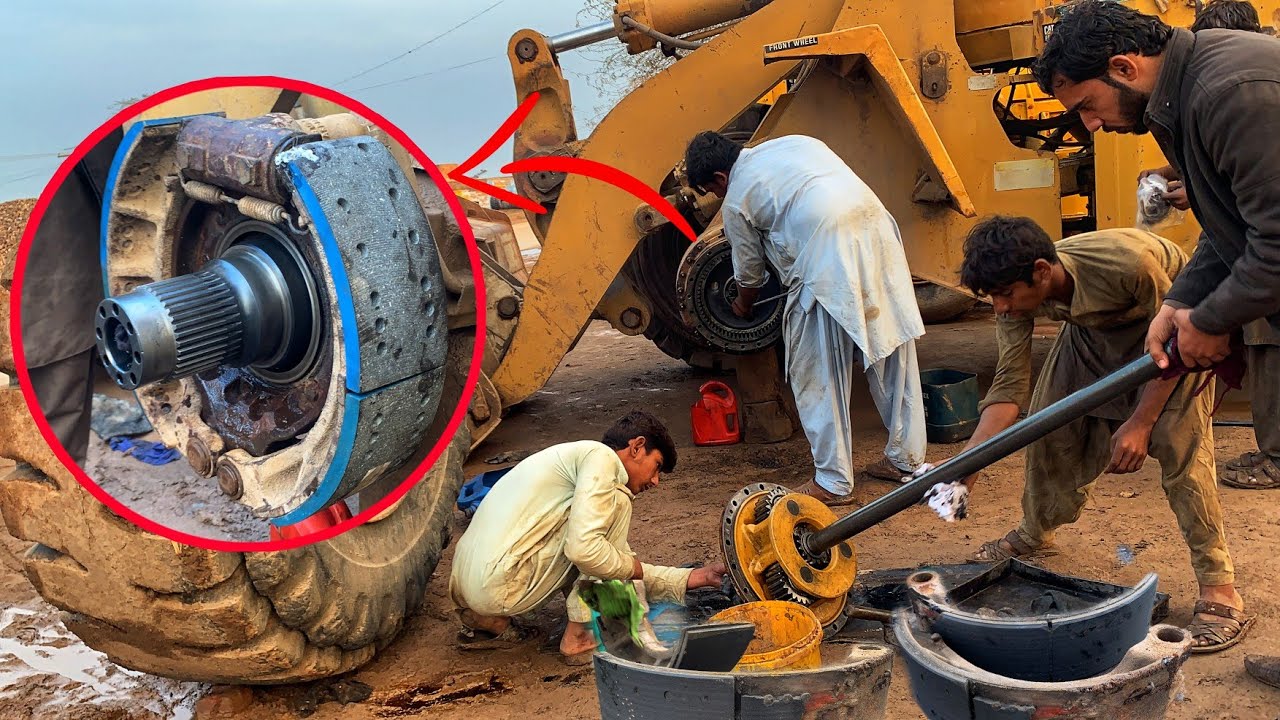 How Expert Mechanic's Change Brake Lining of a Caterpillar Wheel Loader Complete Tutorial