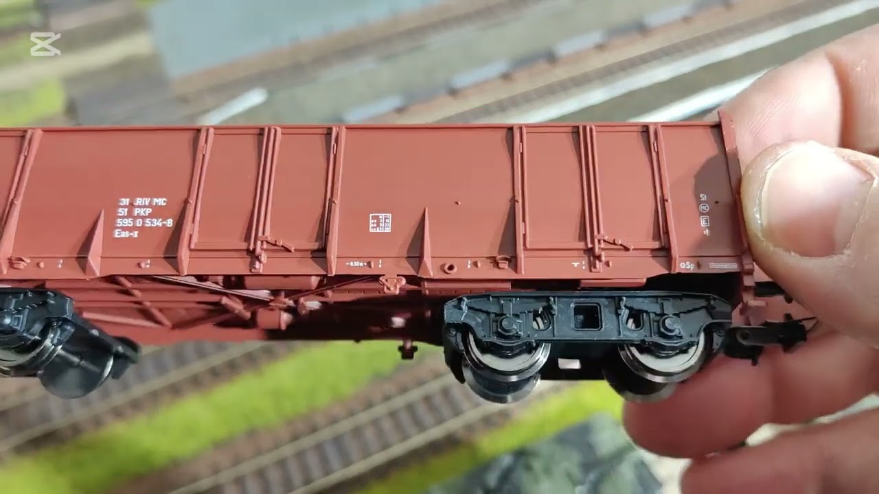 Prezentacja wagonu PIKO 58725 4