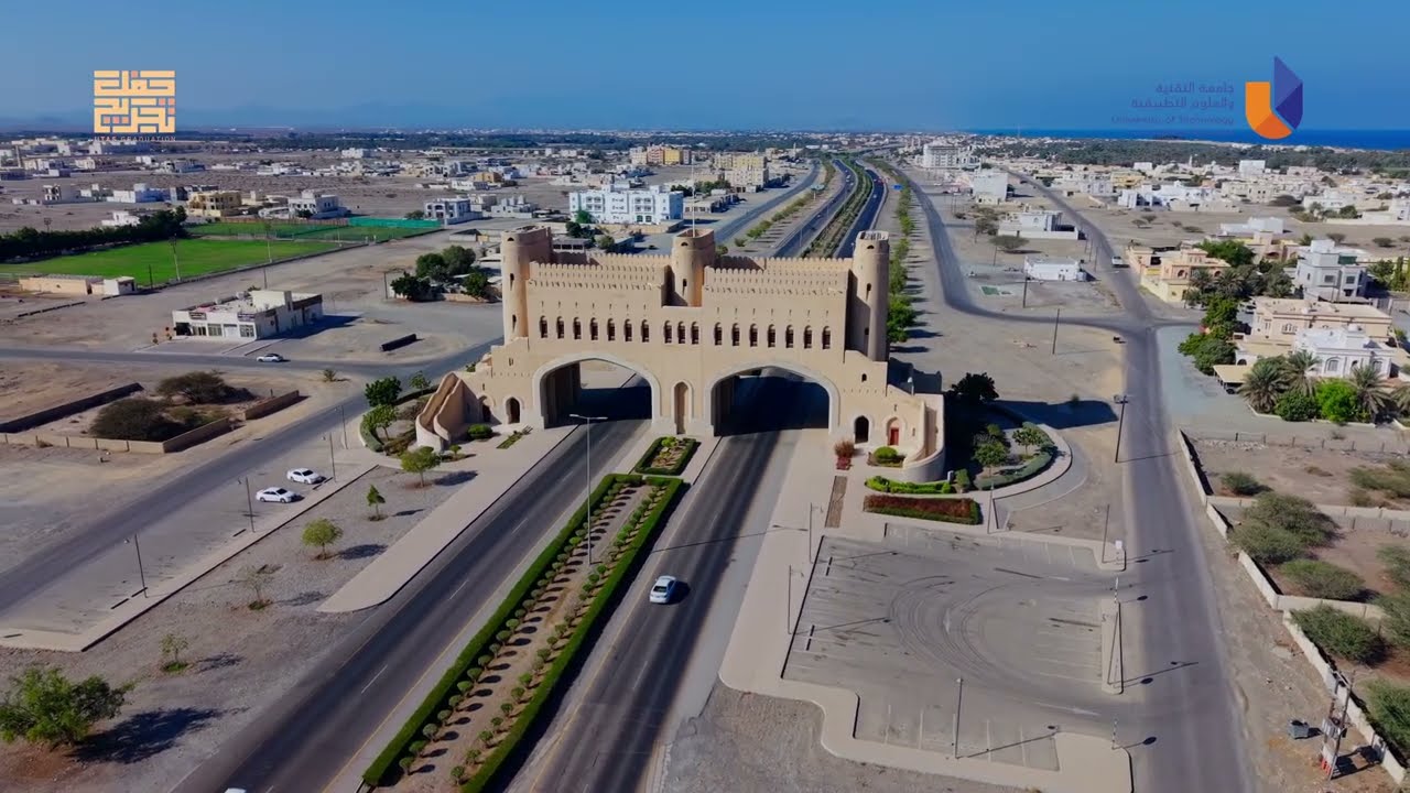 عازي حفل تخريج طلبة جامعة التقنية والعلوم التطبيقية- فرعي شناص || صحار