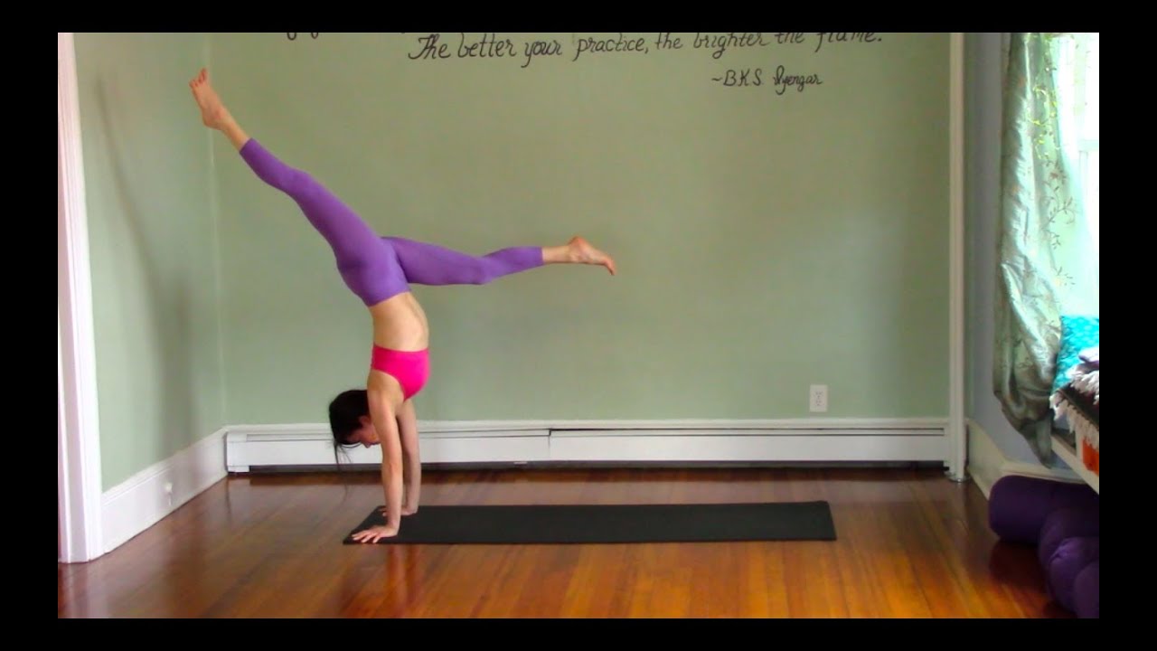 60 Minute Vinyasa Yoga Class with Handstand Play - Level 2/3 - Intermediate/Advanced