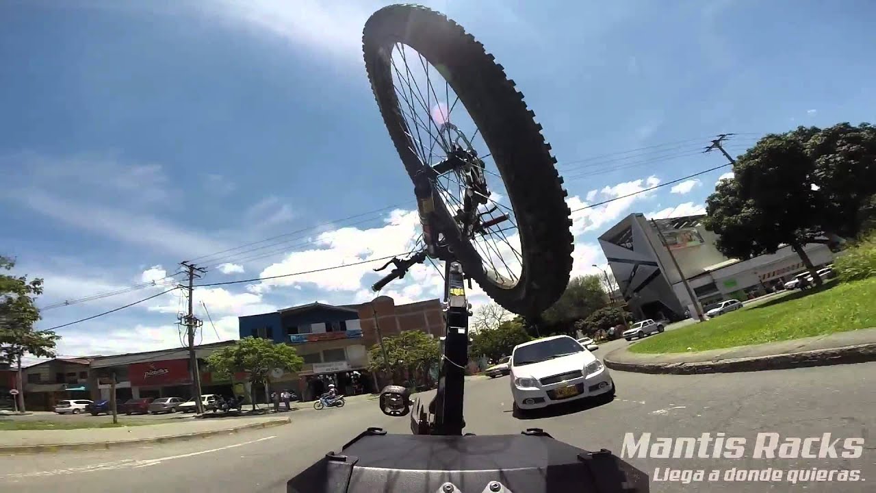 Usando el Mantis M1 Elite en la ciudad.