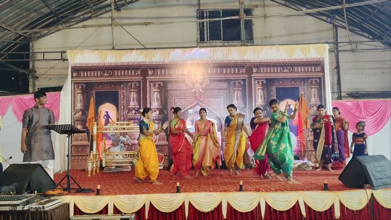 झुलवा पाळणा बाळ शिवाजीचा ❣️
