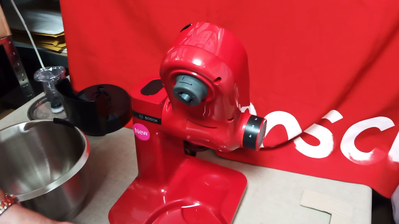Bosch MUMS2 vörös robotgép kicsomagolása és bemutatása MUMS2ER01