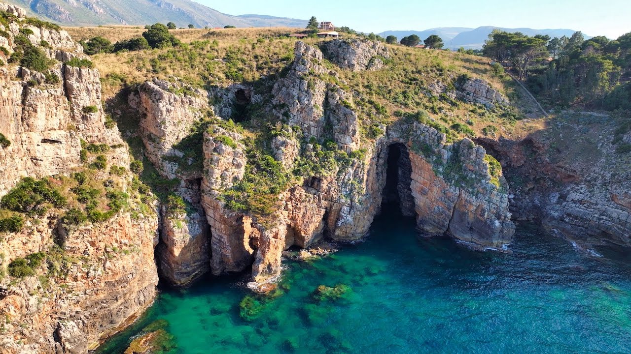 🌅 Guidaloca Beach in 4K – Sunset Drone Flight Over Sicily’s Hidden Gem 🏝️✨