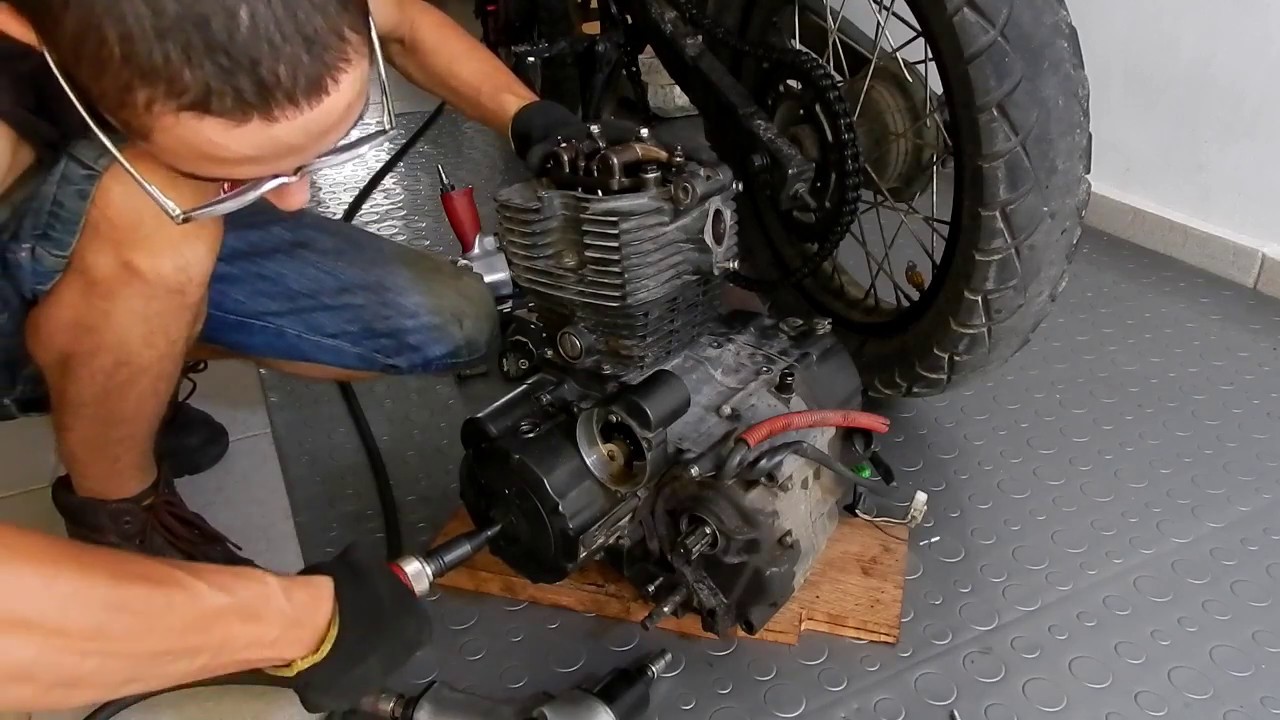 Reparar caja de cambios AKT TTR 125/150 varillero (Parte 1 de 2)