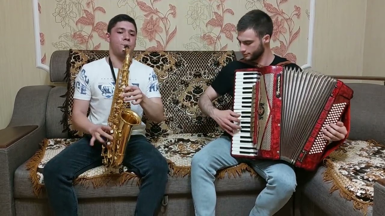 HORA LUI HANGANU