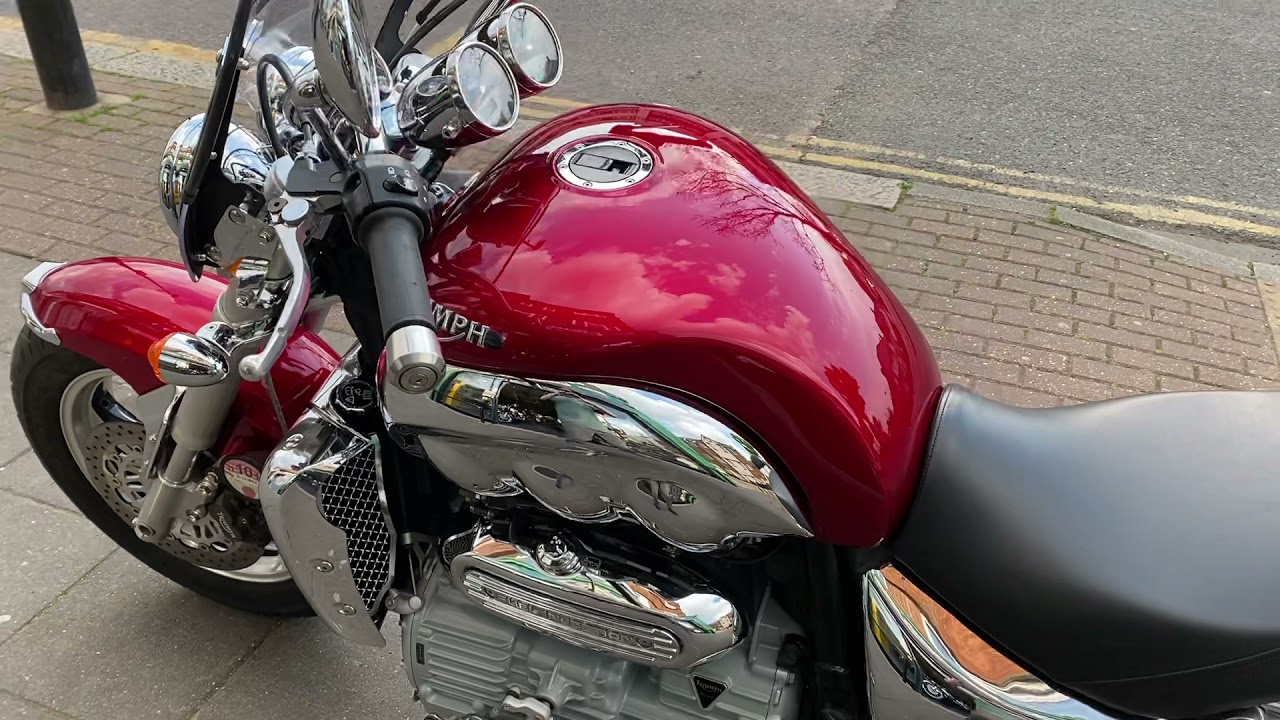 Triumph Rocket 3