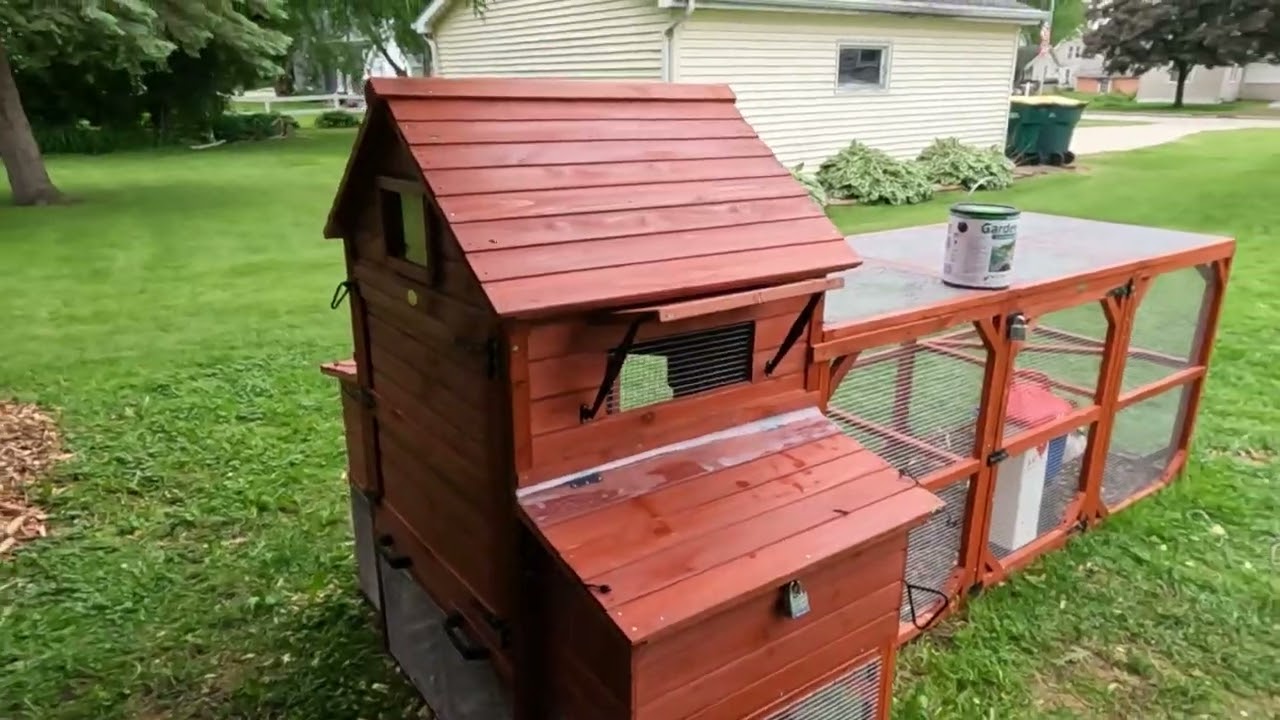 Review of the Orpington lodge chicken coop