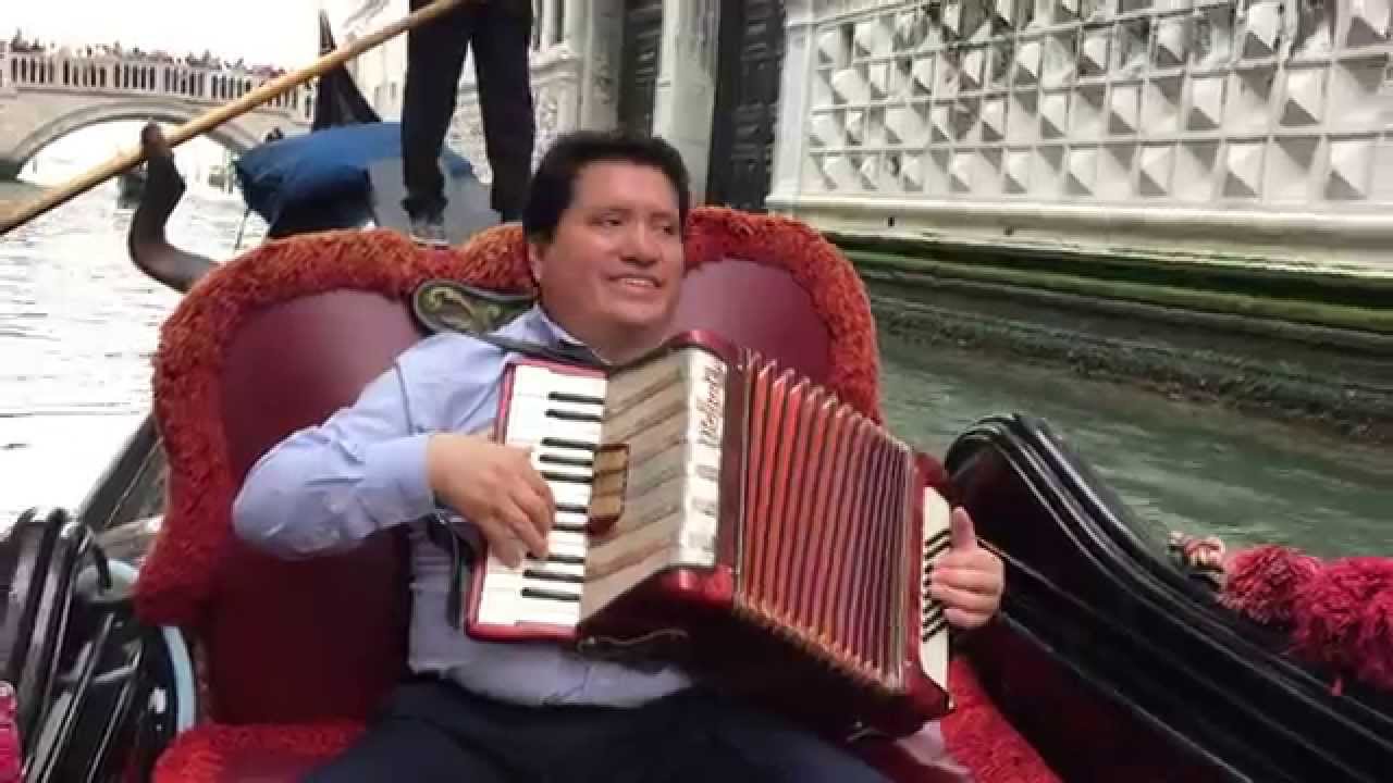 Oh sole mío Paco Godoy en Venecia Italia