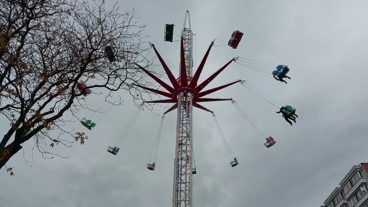 Heroes Tower (Bodet/Heck) @ Foire de Liège (BE) 2024 #tower #liege #funfair