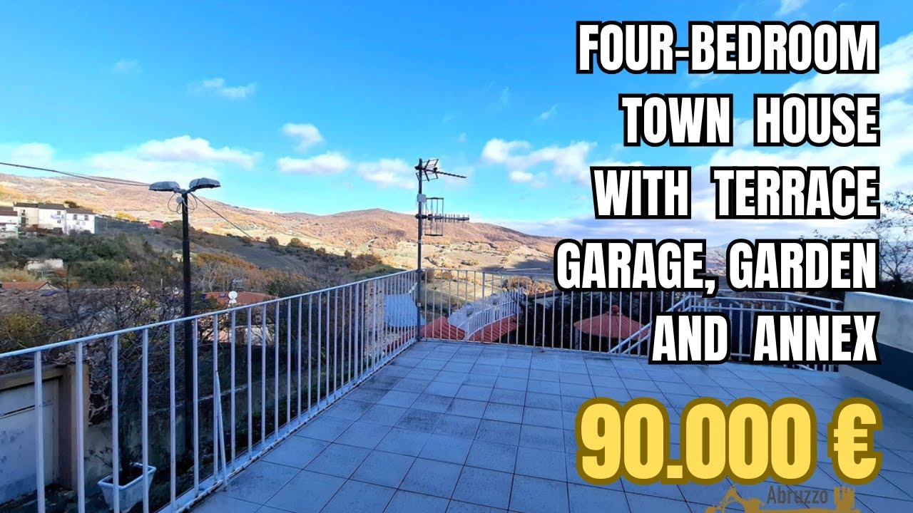 Completely restored four-bedroom townhouse with terrace, garage, garden and separate annex. Limosano