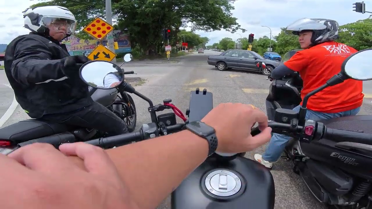 QJ Motor SRV250 AMT after Ulu Yam breakfast ride Part2 ft CB350RS & Elegan250