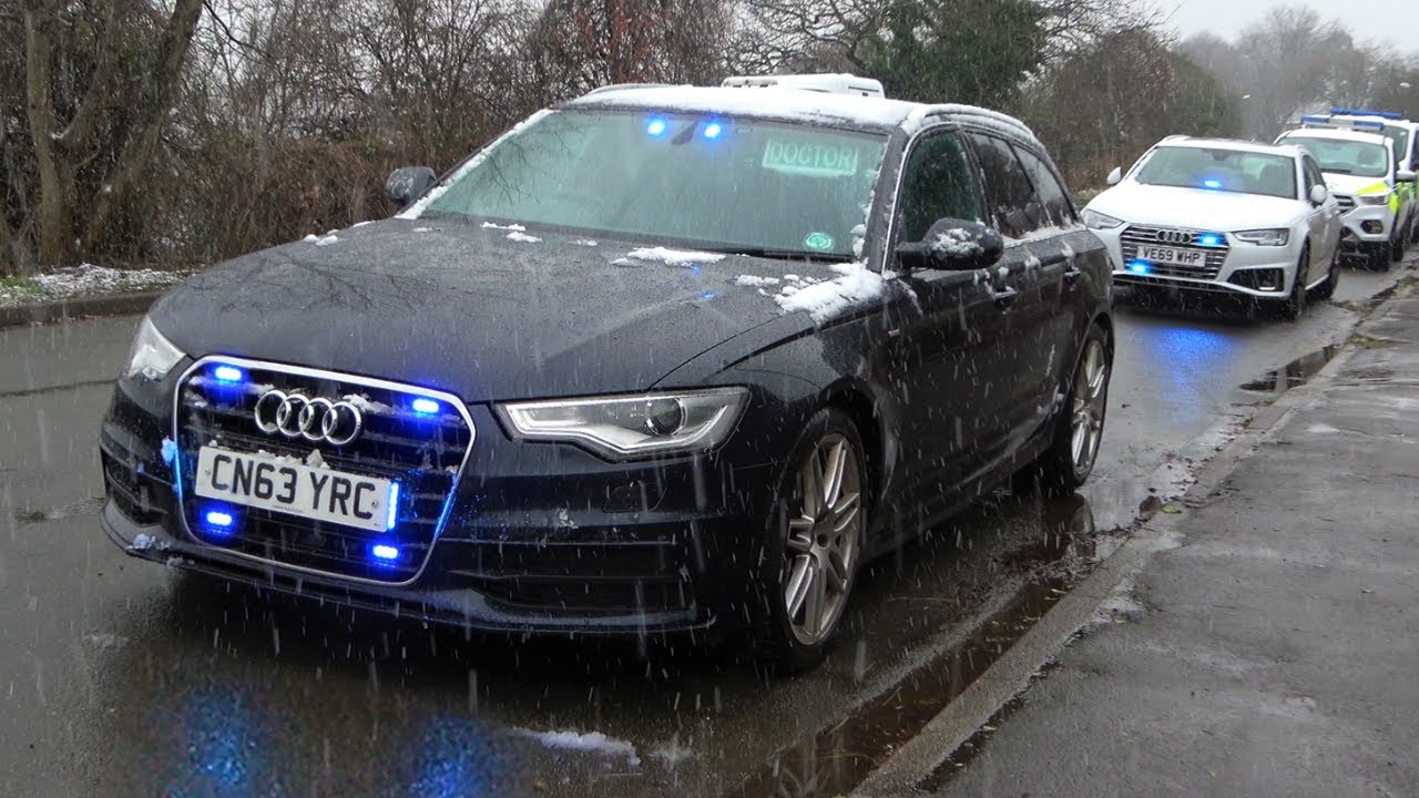 EPIC UNMARKED AUDIS!! - Trauma Doctors, Police Cars & Fire Engines Responding in SNOW!