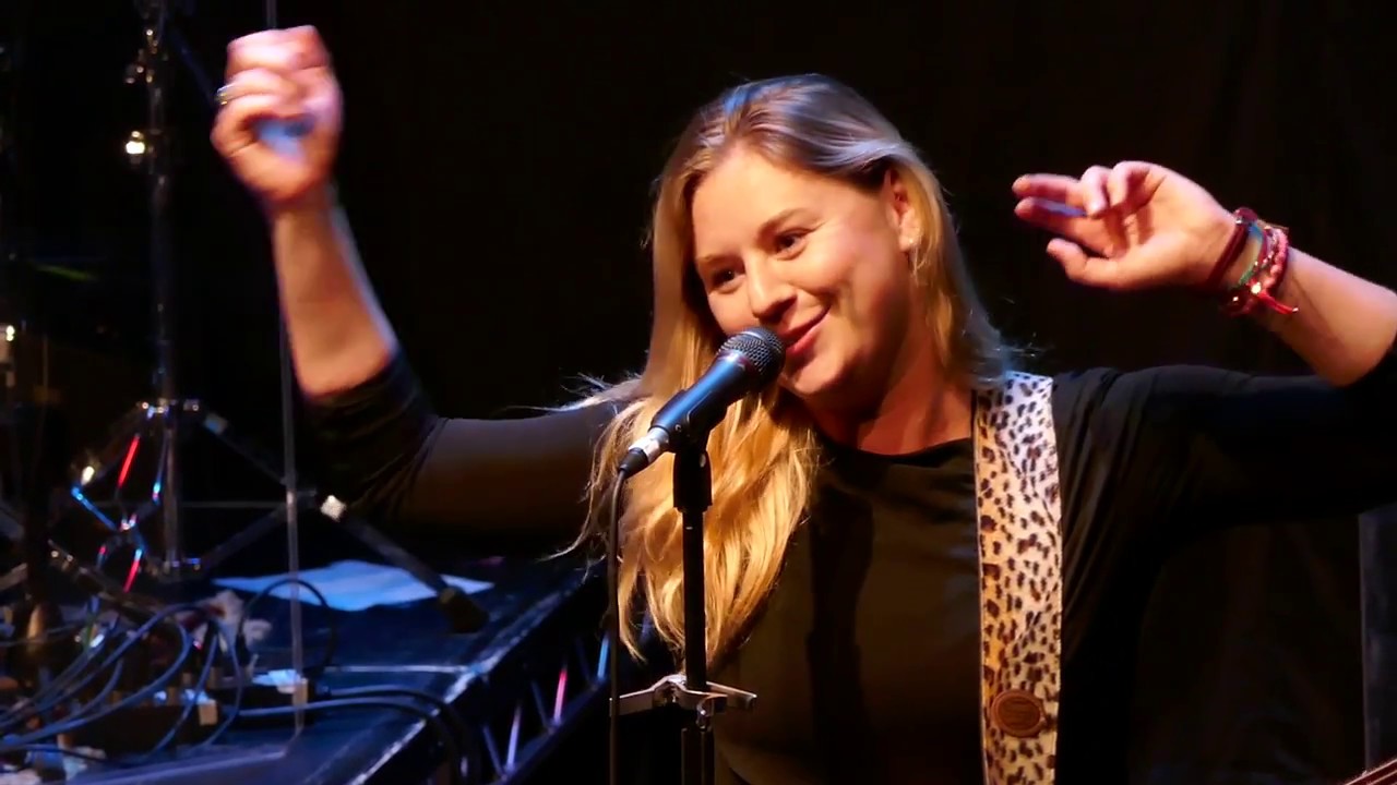 Joanne shaw Taylor   No Reason to Stay live @ Warrington Summertime Festival 2017