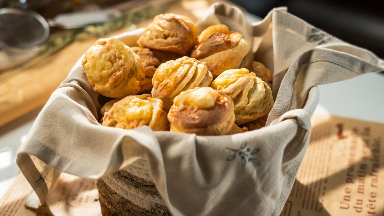 Simple cheese scones, I bake them often, they're a family favorite