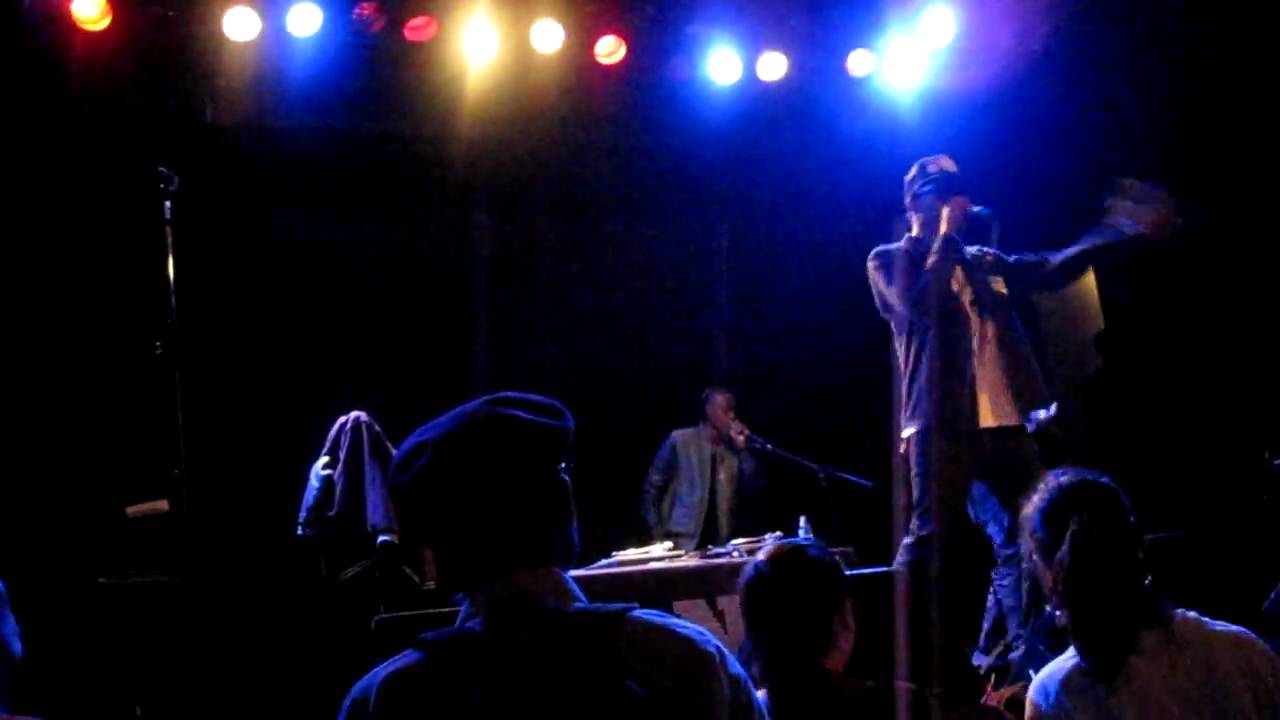 U-N-I - Land of The Kings (Live NYC)
