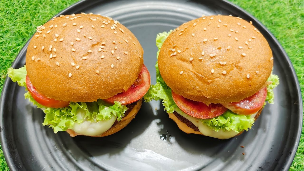 CHICKEN BURGER