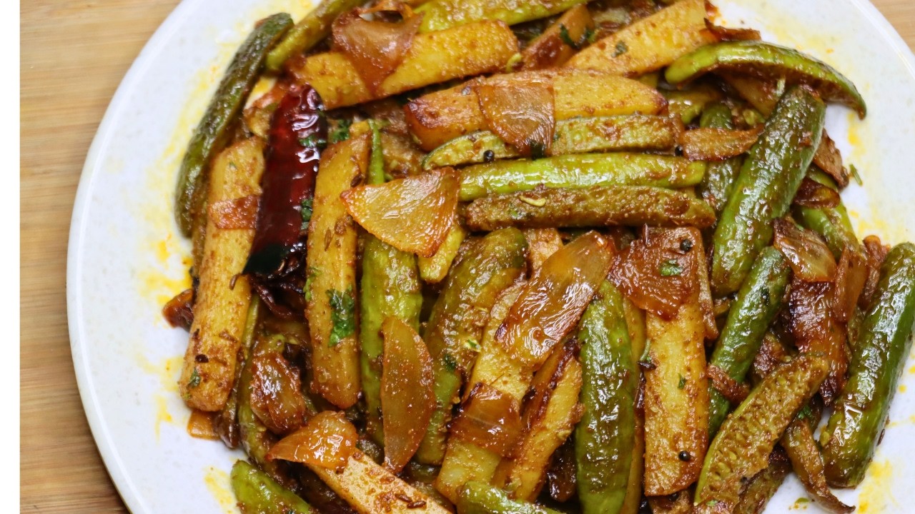 कुंदरू आलू की मसालेदार सूखी सब्जी / Kundru Aloo  Ki Sabji.