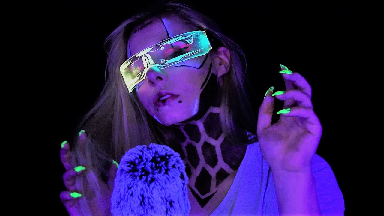 ASMR | Cyberpunk, glowing nails, visuals, tapping, whispered ramble, fluffy mic sounds...