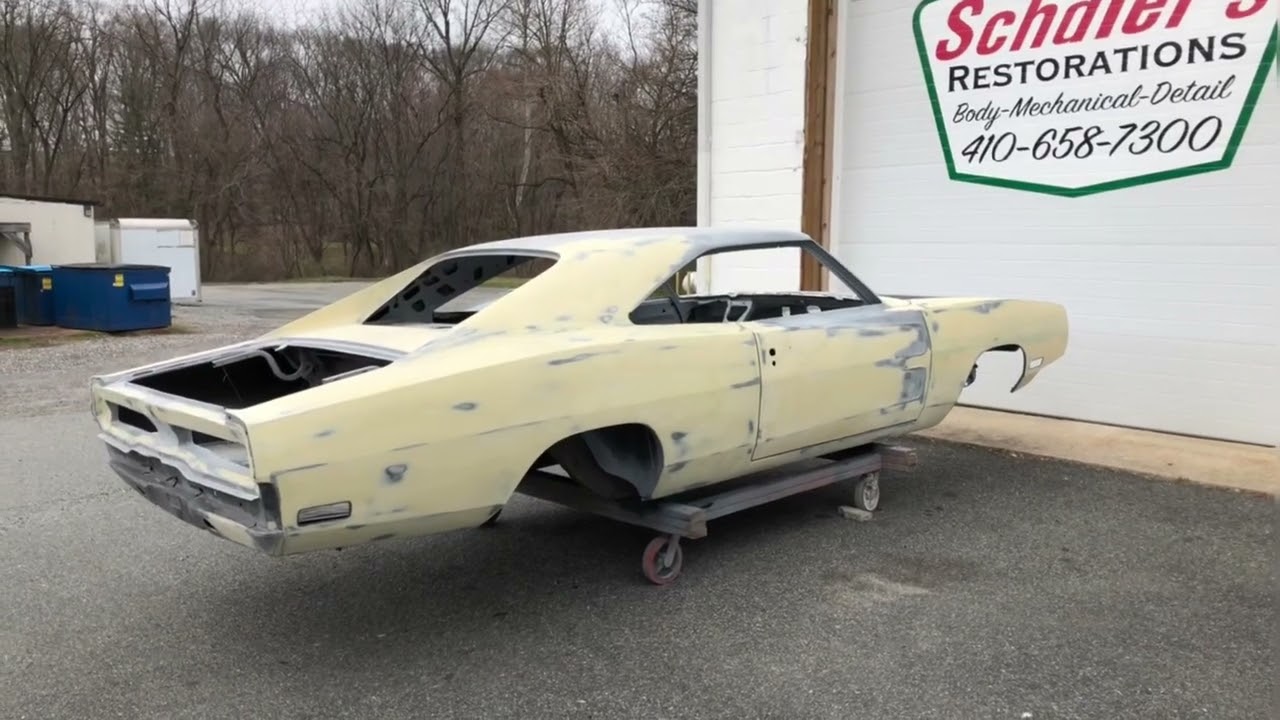 1970 Charger Hemi R/T build. 