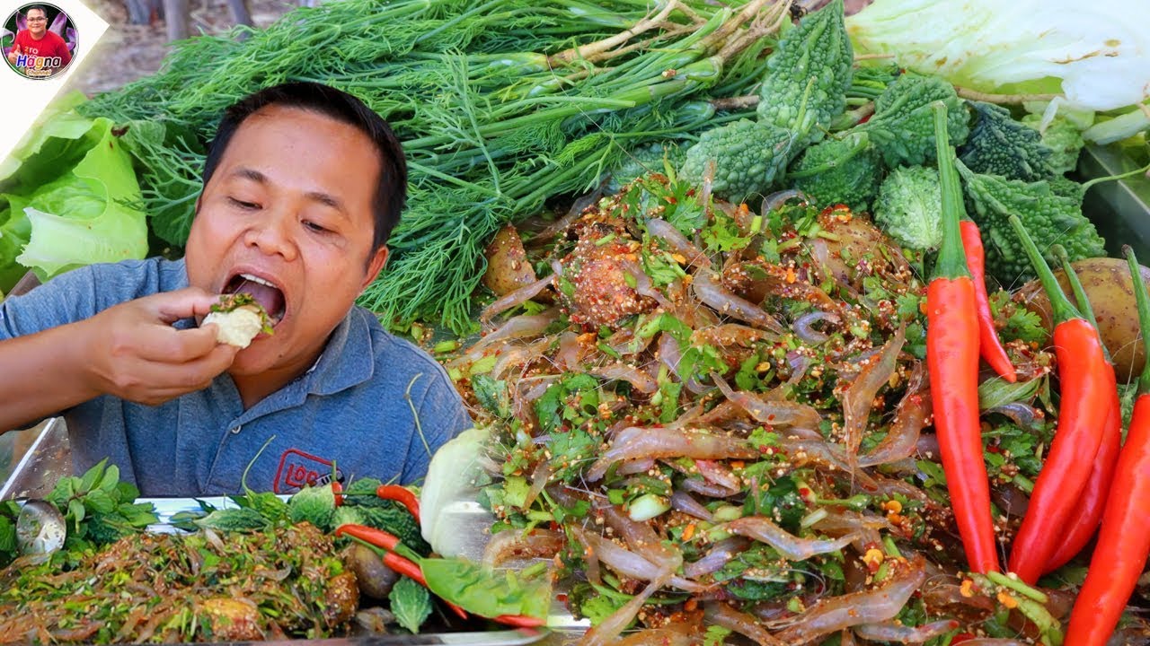 ก้อยกุ้งเต้นแกล้มมะระขี้นก บรรยากาศเย็นสบาย แซ่บสุดยอด