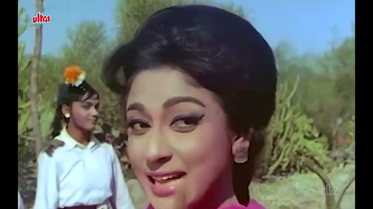 In Aankho Se Nazar Ka Teer | इन आँखों से नज़र का तीर 🎯 | आशा भोंसले | नीला आकाश (1965)