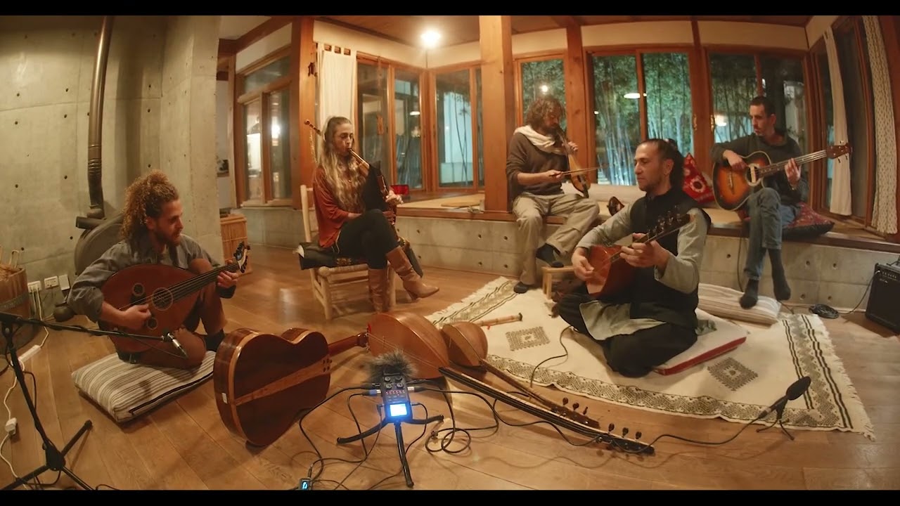 URFA DIVANI , Magical,￼￼ Beautiful￼ melody￼