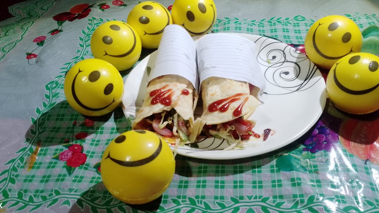 Egg roll bhut hi jyada testing he please ap log bhi try karo aur mujhe follow karo please support me
