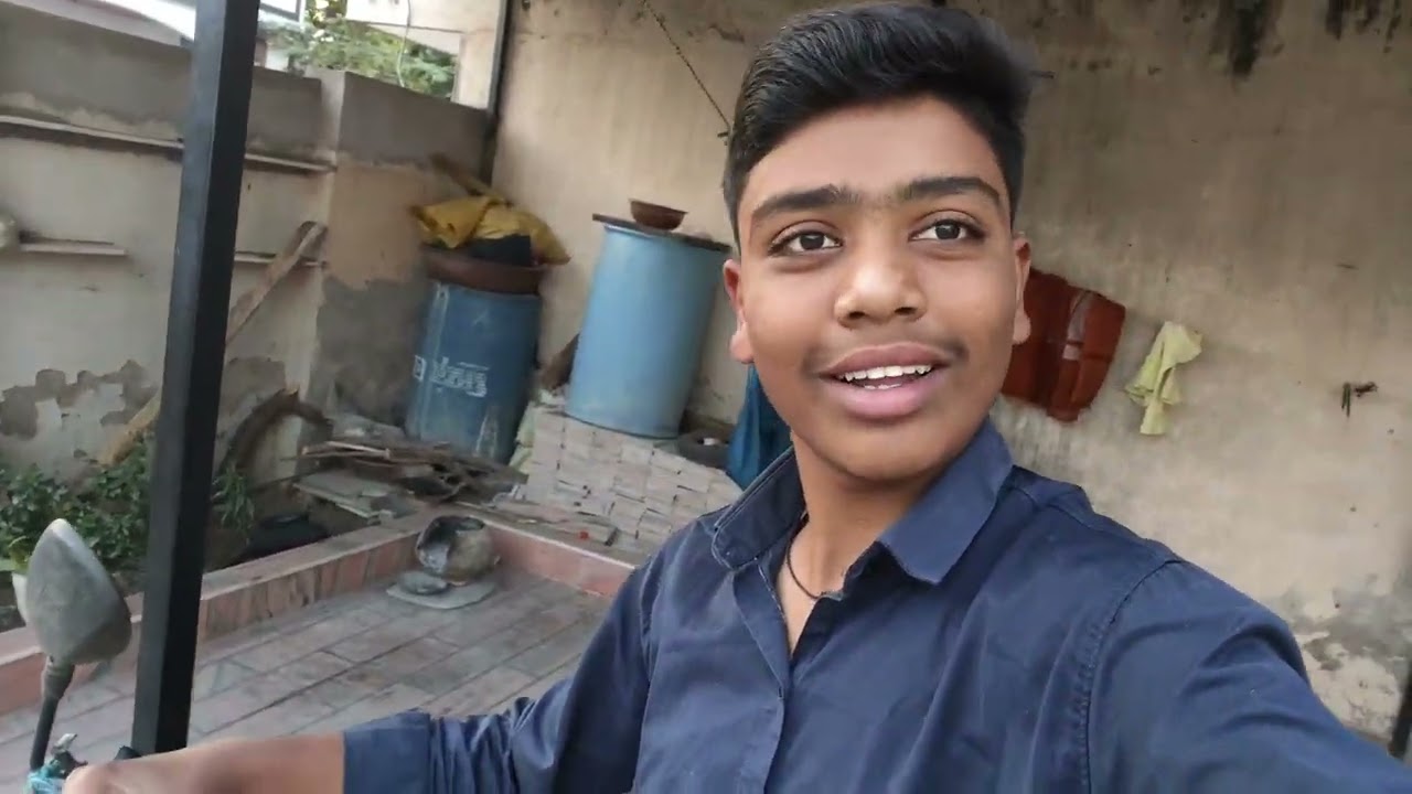 aaj pahli bar bike chala li 😍
