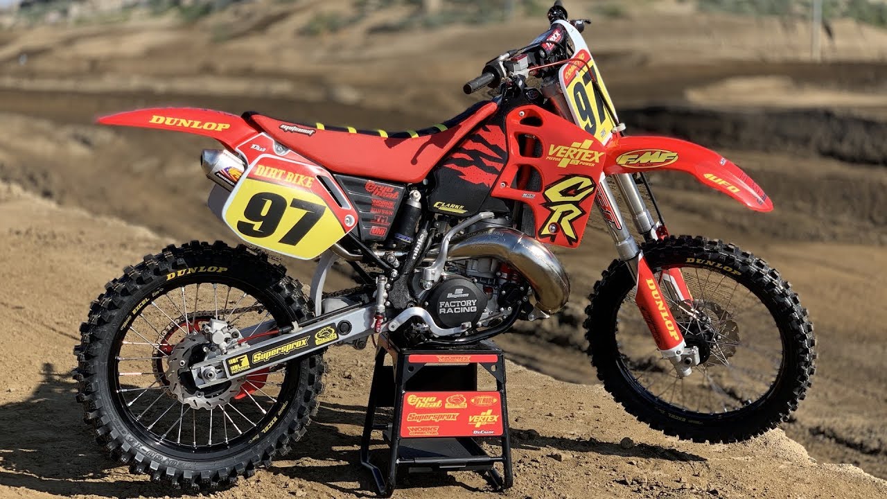 1995 Honda CR500 2 Stroke Project - Dirt Bike Magazine