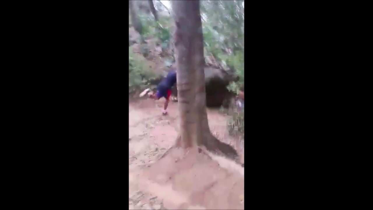 Trilha no morro do Itaoca