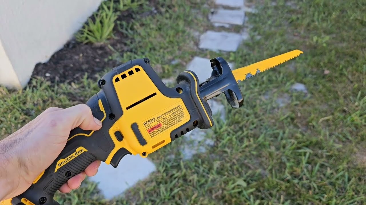 Honest Review- Compact Reciprocating Saw DeWalt DCS312