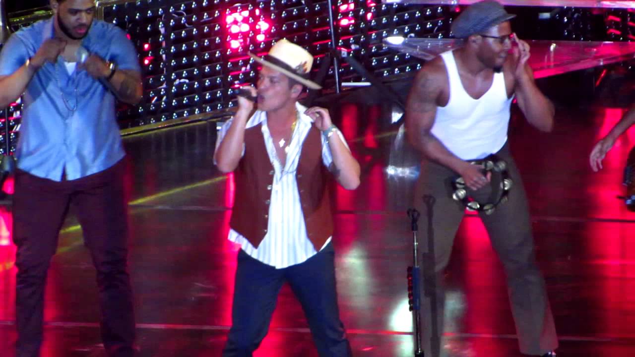 Bruno Mars - Bruno Mars Live in Manila 2014 - Natalie