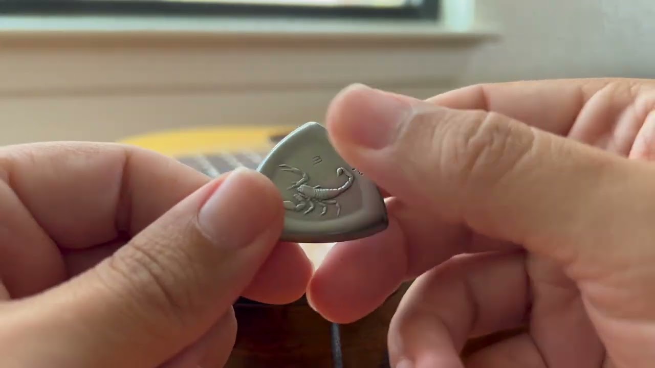 Essa palheta &eacute; metal! EPICK PLUCKERS