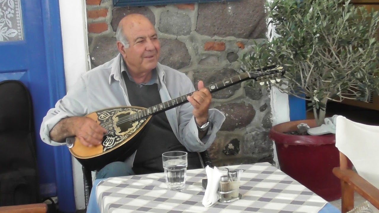 Bouzouki lessons in Greece