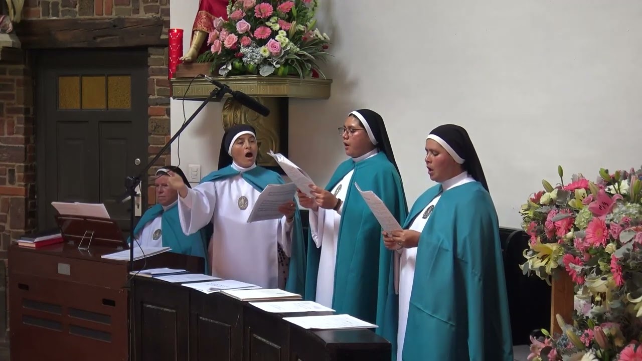 CONSAGRACIÓN MONÁSTICA DE SOR MINERVA DEL SAGRADO CORAZÓN DE JESÚS/ PRIMERA PARTE