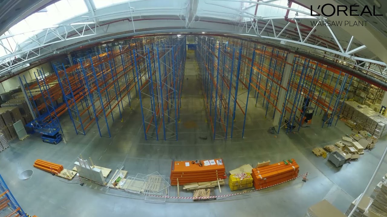 Timelapse - Montaż regałów magazynowych | DRONIQ.PL