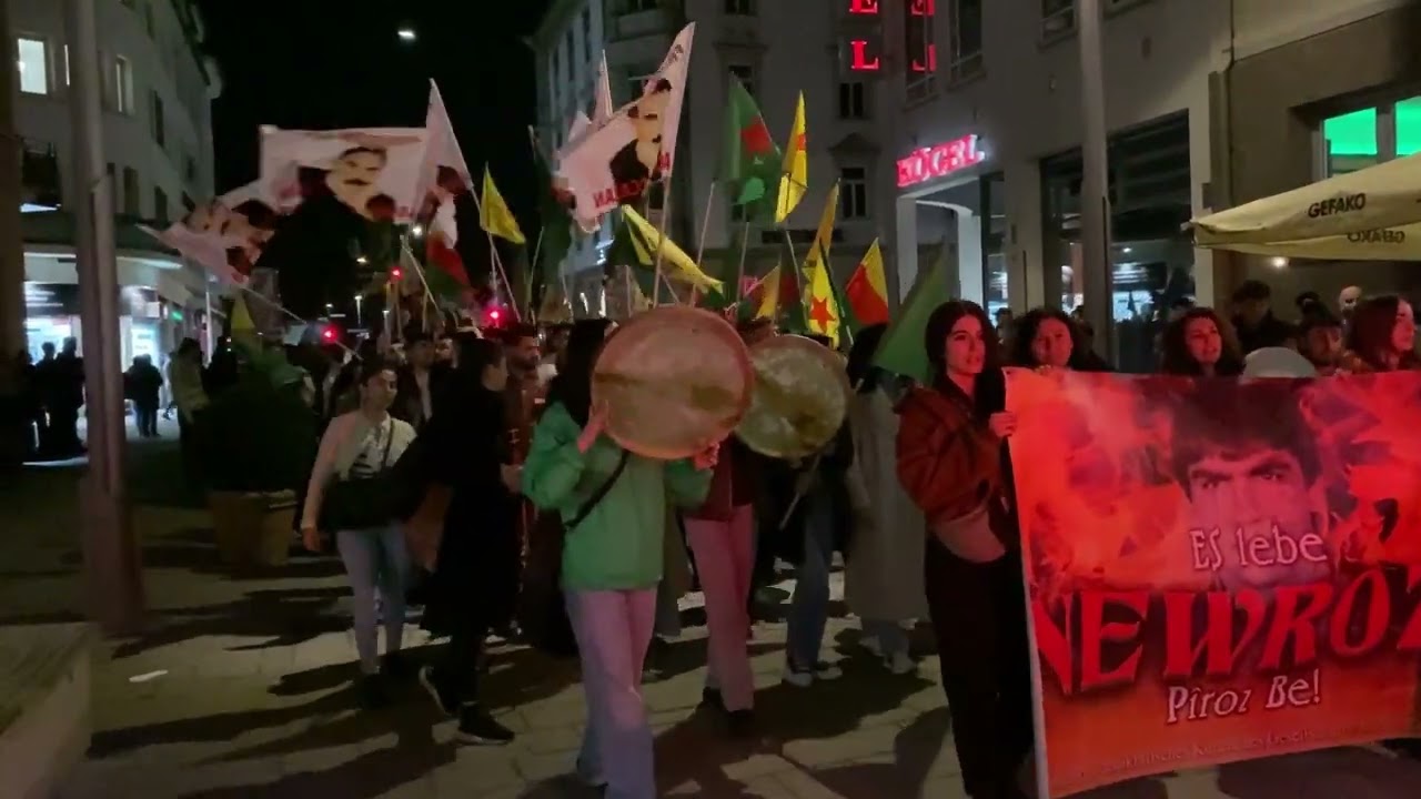 Newroz 2024: Esslingen Kalesi Newroz Meşalesi ile Aydınlandı