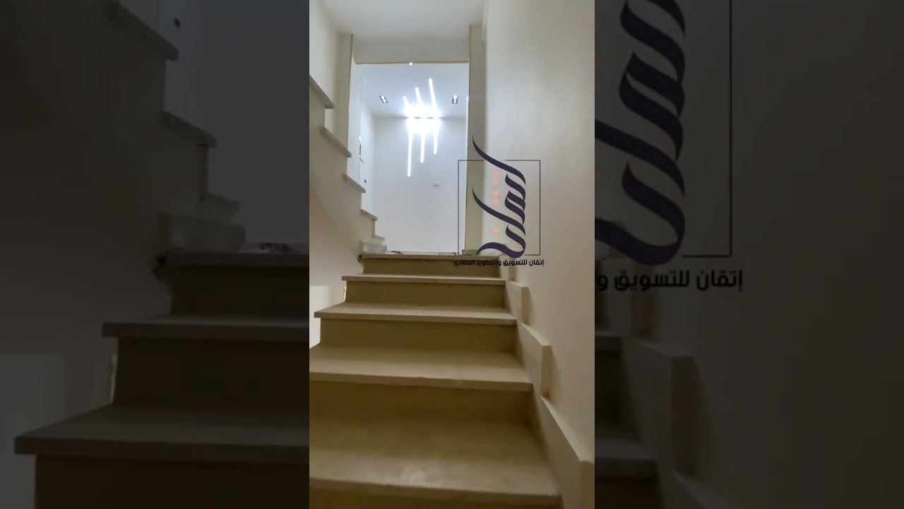 منزل للبيع في المنطقة الرابعة حدائق أكتوبر ابني بيتك 3 ادوار وروف تشطيب سوبر لوكس
