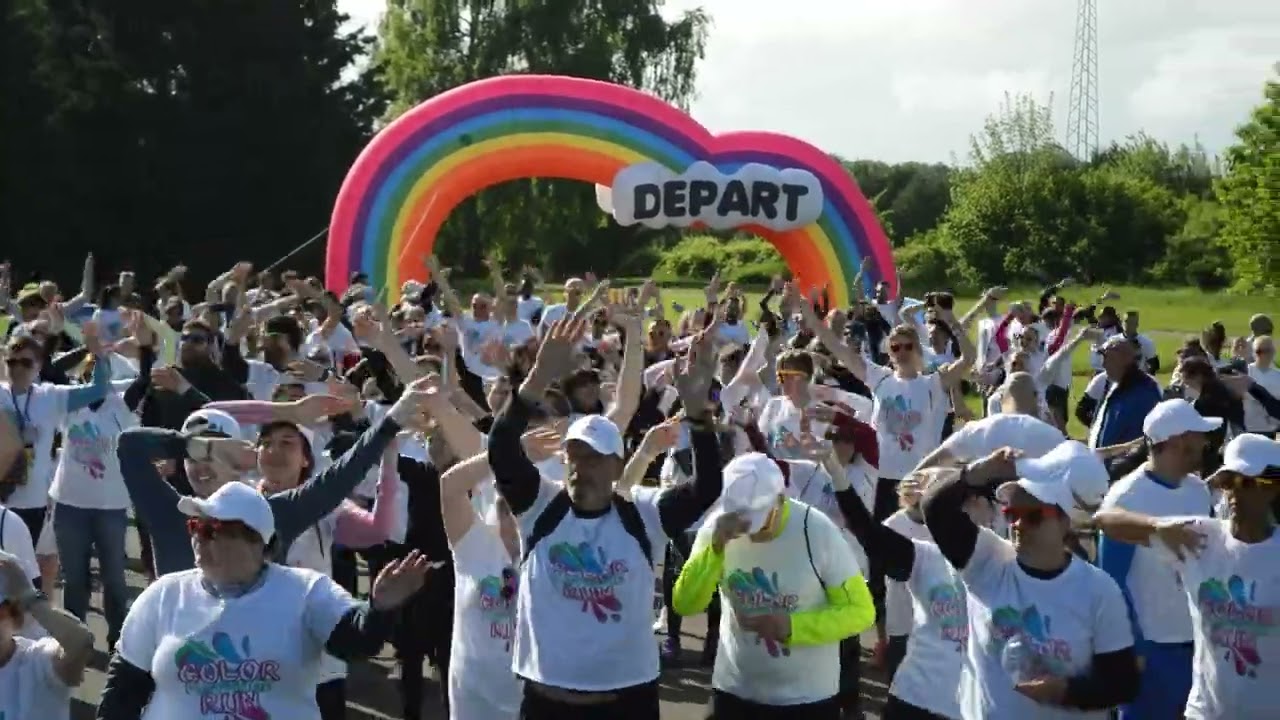 Echauffement avant le départ de la COLOR RUN 2025 à Hayange