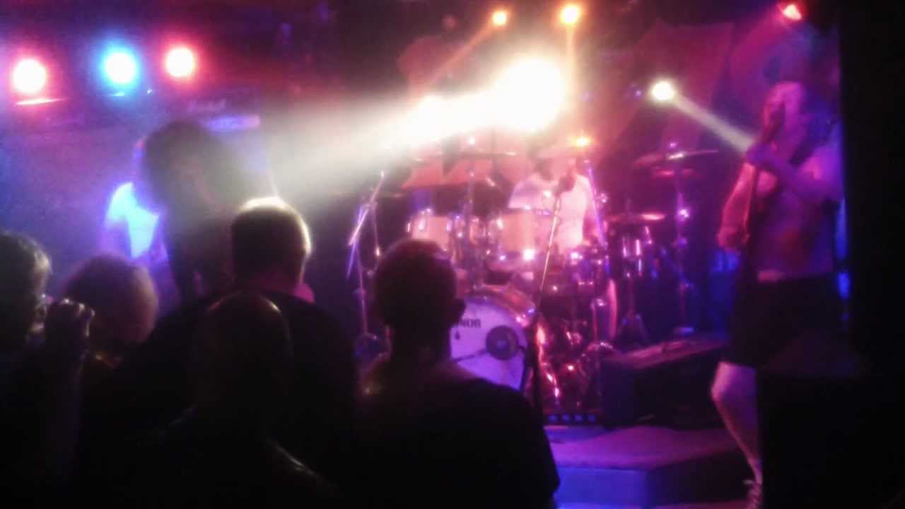 AC/DC BON SCOTT TRIBUTE "DC/79" OVERDOSE LIVE
