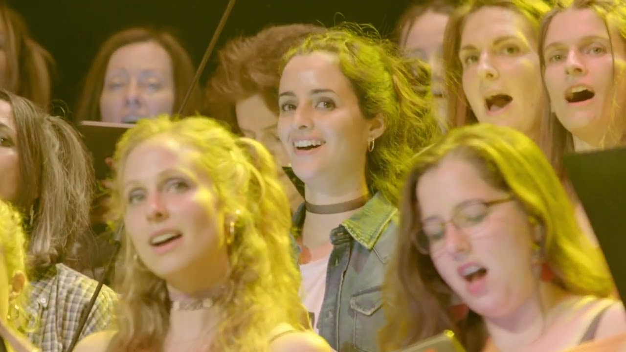 London City Voices perform 