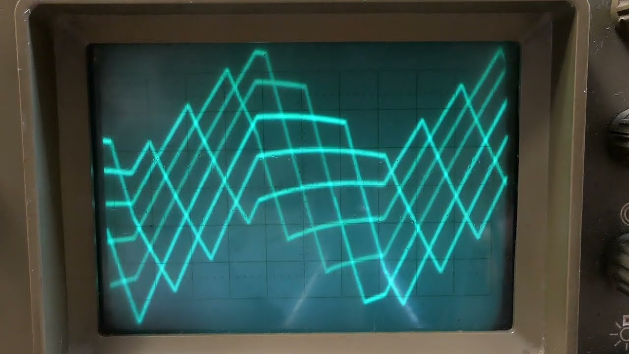 Σ 2 signálů, Lissajous, BM556, TR-0458/B, padoucnice, sbíječka, ...