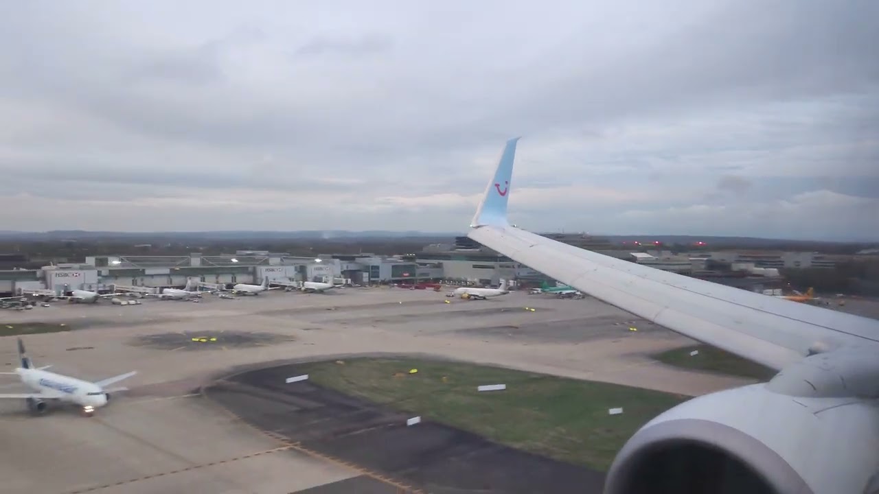 [4K] TUI Go-around at Gatwick