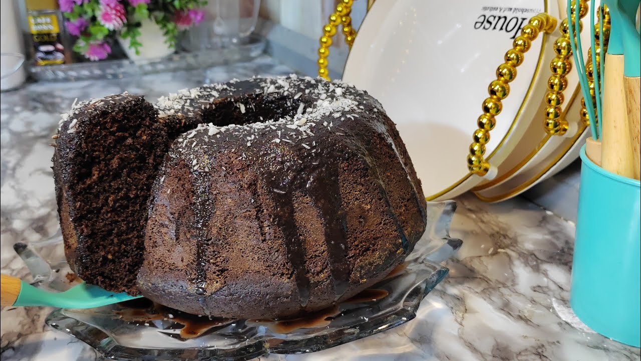 طريقة عمل كيكه الشوكولاته بسهل طريقه والطعم يجنن هاي الكيكه صنعت بكل حب بمشاركه بناتي ❤️