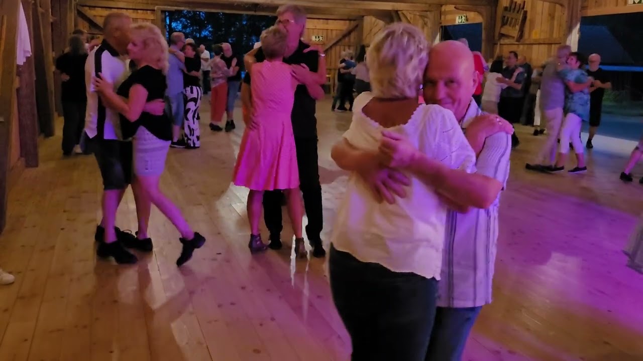 Holidays Upperudslogen i Molkom 2/8-25.💃🕺